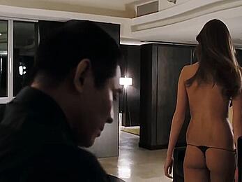 Actress - Nadia Fares: Movie - War